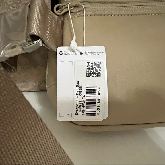 🚨🚨SOLD🚨🚨Lululemon belt bag trench with opal logo NWT - Picture 13 of 13